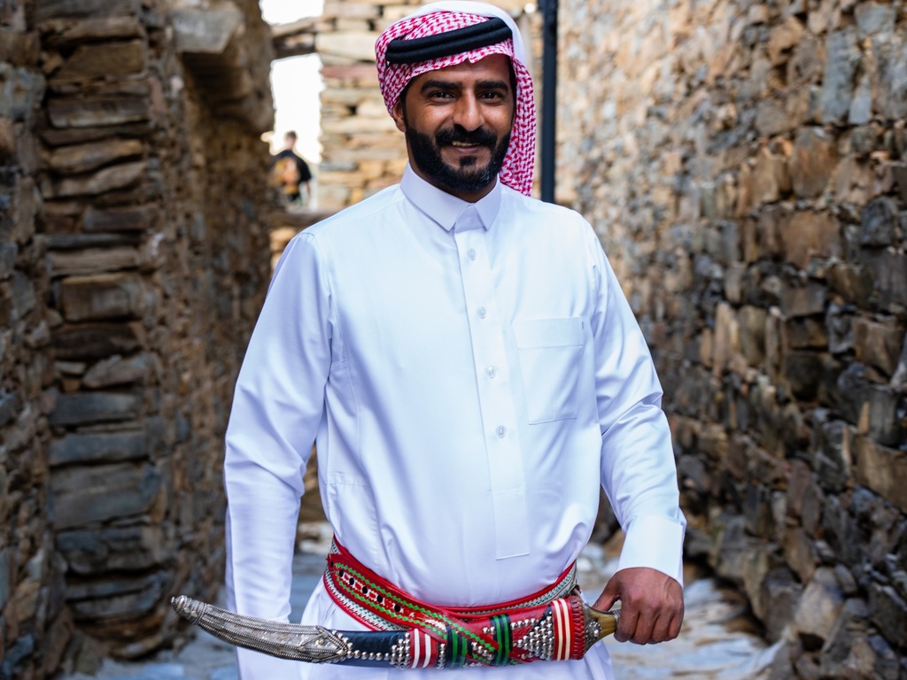 استكشاف جبل شدا وقرية الضعين التاريخية