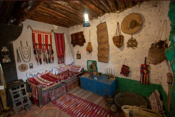 Al Akaouain Museum Tour