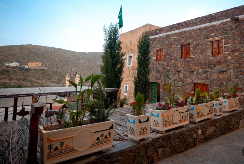 قصر أبو سارة مع وجبة تقليدية