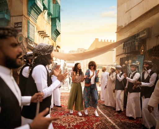 Explore Jeddah Wonders