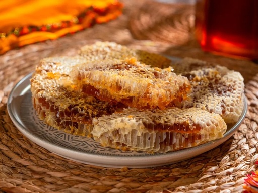Honey Tasting Experience at Liwan Farm
