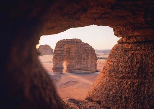 [D010129] Elephant Rock