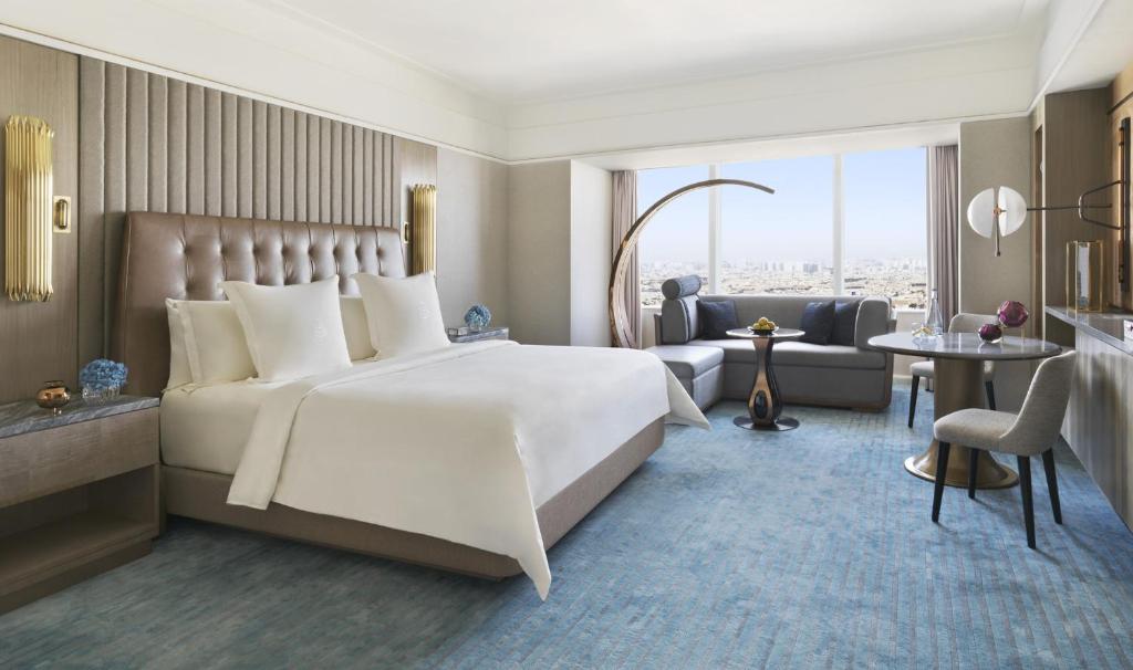 Four Season Hotel