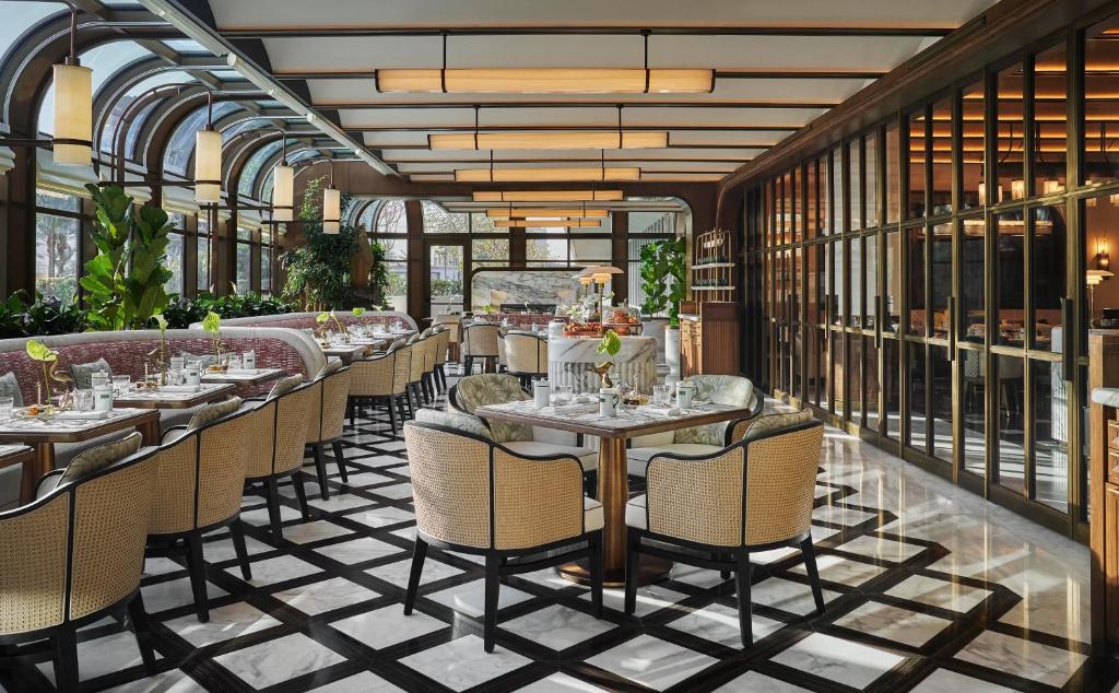 Four Season Hotel