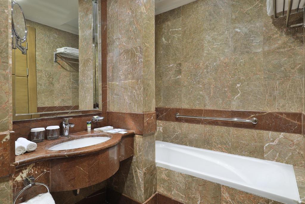 Four Points Sheraton Hotel