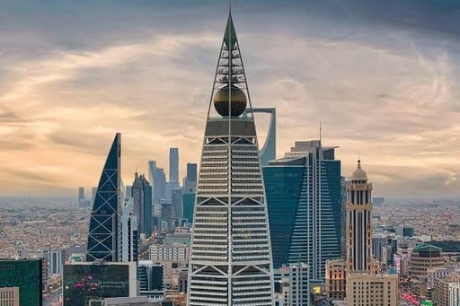 [D10927] Al Faisaliah Tower Sky Bridge.